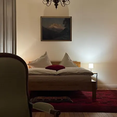 Charmante Altbauwohnung Apartment *